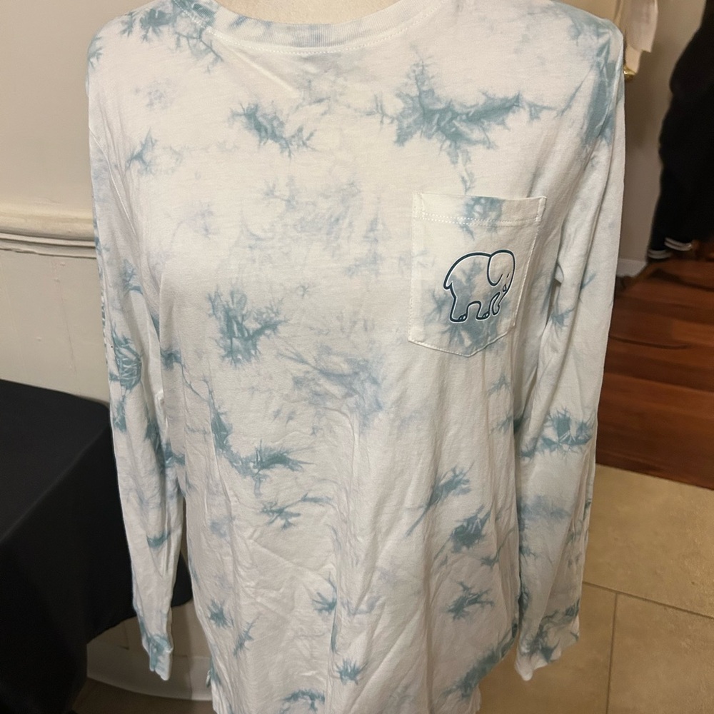 Ivory Ella White And Blue Tie-Dye Ling Sleeve Pocket Tee/Medium/EUC